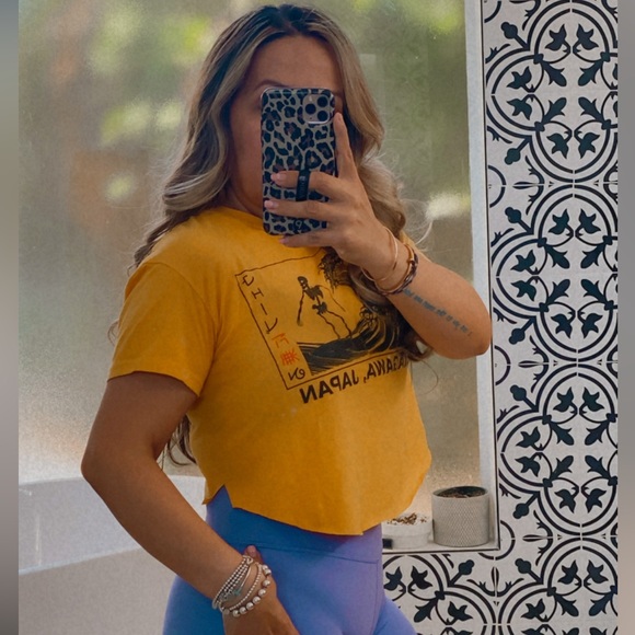 Surfing Skeleton Cropped Japan T Shirt Size Small - Picture 6 of 6